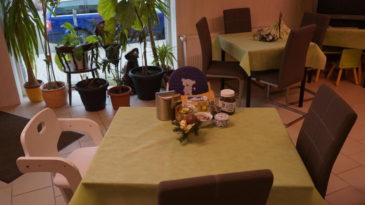 Pension Im Glueck Thale Exterior photo