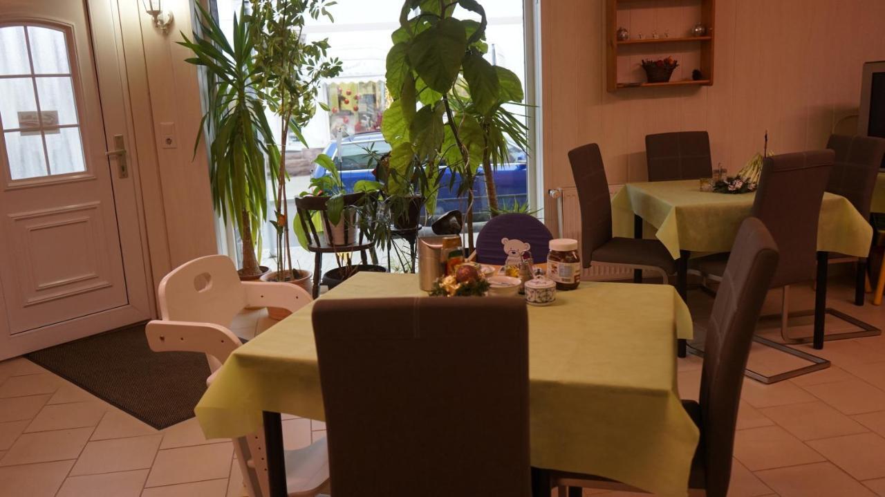 Pension Im Glueck Thale Exterior photo